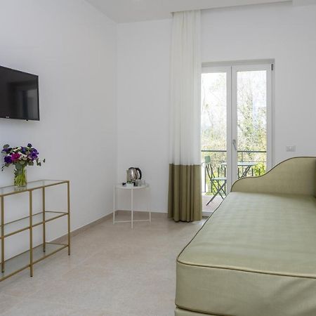 Villa Maiki Torca Bagian luar foto